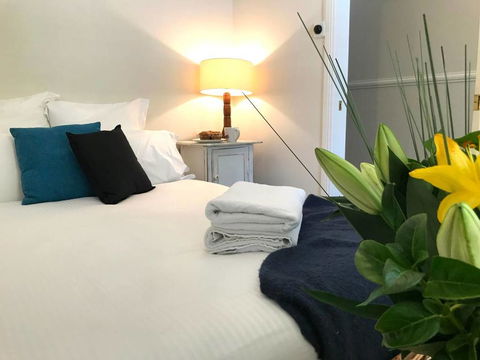 YSG The Edward Townhouse 151 - Walk To Town - Foster Accommodation 3