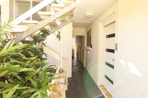 Yuengee Villas - Foster Accommodation 2