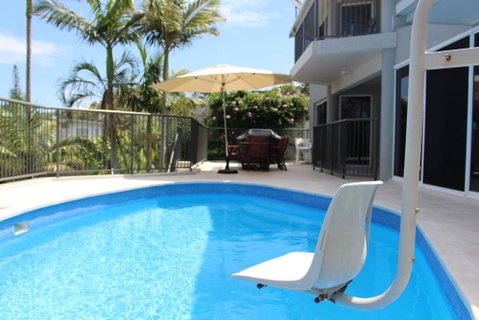Zaffiro Beach House - Foster Accommodation 1