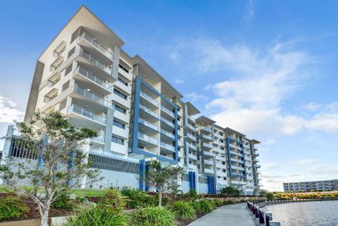 Direct Hotels - Aquarius Kawana - Foster Accommodation 1