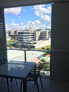 Direct Hotels - North Shore Kawana - Foster Accommodation 3