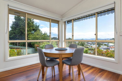 36 Churchill - Foster Accommodation 4