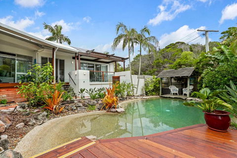 A Tropical Family Oasis In Sunshine Beach - Foster Accommodation 2