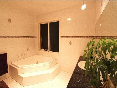 Abbotsford Private Rooms & Pods - 15 Charles Homestay - Foster Accommodation 4
