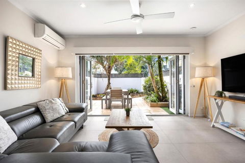 Affordable Pet Friendly Noosa Escape - Foster Accommodation 2