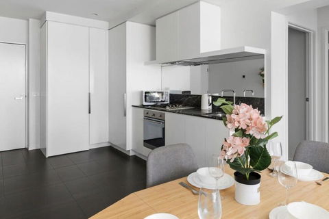 A 2BR Apt Near Shrine Of Remembrance FREE Parking - Foster Accommodation 4
