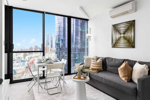 A 2BR Apt Next To Melbourne Central FREE Parking - Foster Accommodation 2