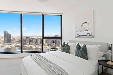 A 2BR Apt With Amazing Harbor Views FREE Parking - Foster Accommodation 1