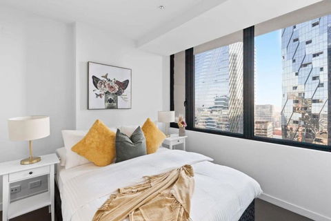 A 2BR Apt With City Views Next To Southern Cross - Foster Accommodation 0