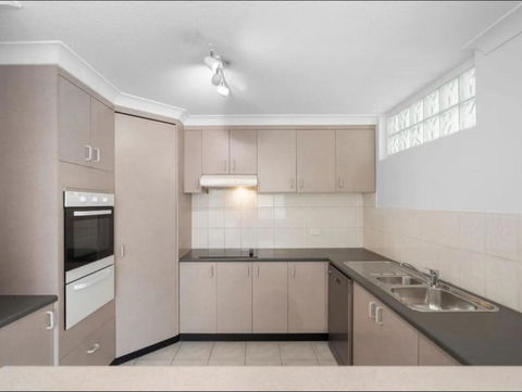 A 3 Bedders Close To Everything - Foster Accommodation 3