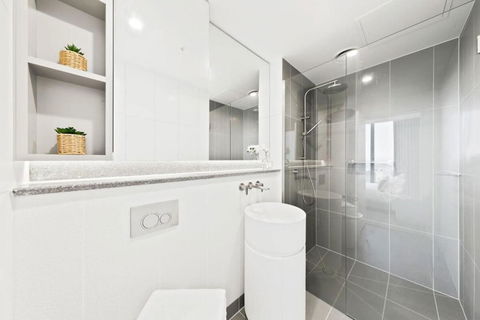 A 3BR Apt Next To Melbourne Central FREE Parking - Foster Accommodation 3