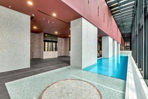 A 3BR Apt Next To Melbourne Central FREE Parking - Foster Accommodation 2