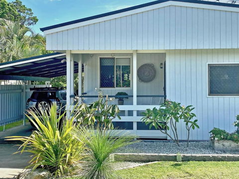 A AMITY BEACH BABY - Foster Accommodation 0