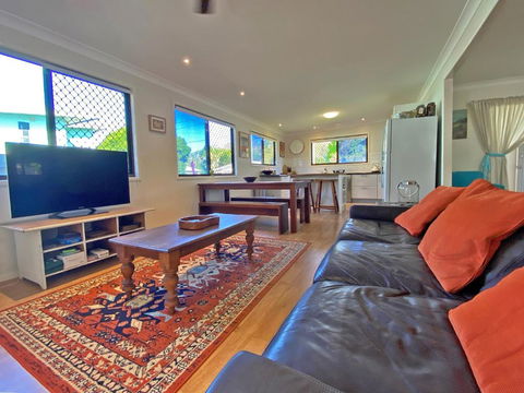 A AMITY BEACH BABY - Foster Accommodation 2