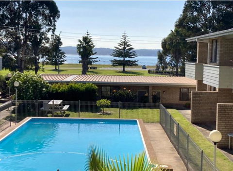 A Beach Apartment - Foster Accommodation 3