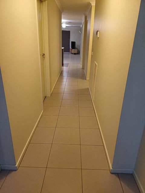 A Beautiful And Spacious Home - Foster Accommodation 0