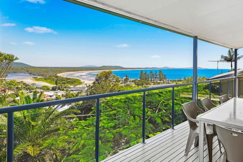 A BIGGER Slice Of Paradise - Foster Accommodation 0