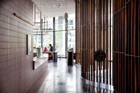A By Adina Canberra - Foster Accommodation 4