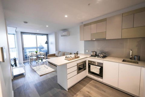 A Chic 2BR CBD Apartment Near Southern Cross - Foster Accommodation 0
