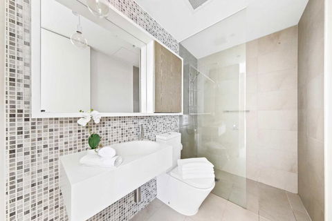 A Chic Apt With A Large Balcony Next To Grand Prix - Foster Accommodation 4