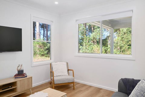 A Coastal Hideaway - Foster Accommodation 3