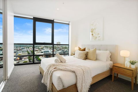 A Comfortable Stay Awaits You In Southbank - Foster Accommodation 1
