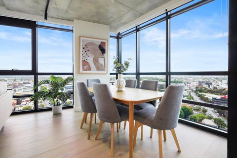 A Comfortable Stay Awaits You In Southbank - Foster Accommodation 3