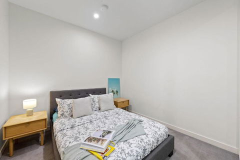 A Comfy 2BR Apt Next To QV & Melbourne Central - Foster Accommodation 4