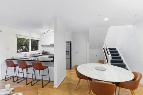 A Home Away From Home In Geelong - Foster Accommodation 3