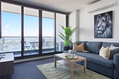 A Modern 2BR Apt With Harbour Views FREE Parking - Foster Accommodation 4