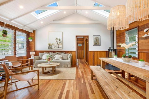 A Perfect Stay - Golden Hus - Foster Accommodation 2