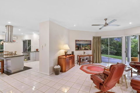 A Piece Of Tropical Paradise-Near Crystal Cascades - Foster Accommodation 4