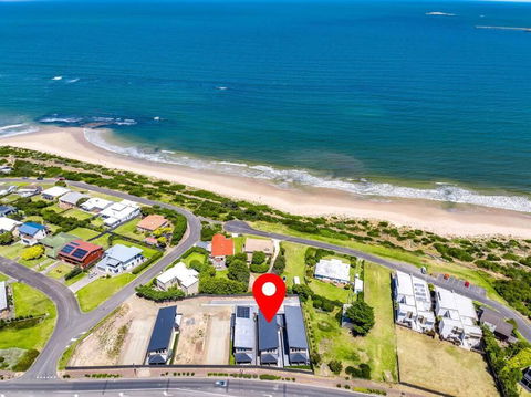 A Plus Location Views Games Balcony BBQ And Dining - Foster Accommodation 0