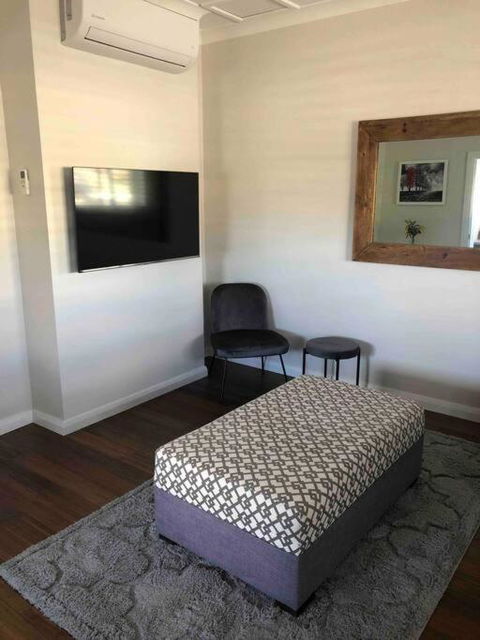 A Prince On Clinton - Foster Accommodation 2