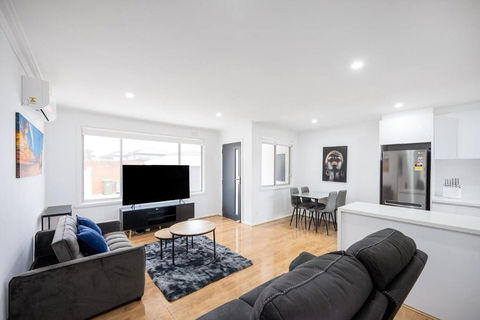 A Private Hideaway With Large Backyard And CarParks - Foster Accommodation 0