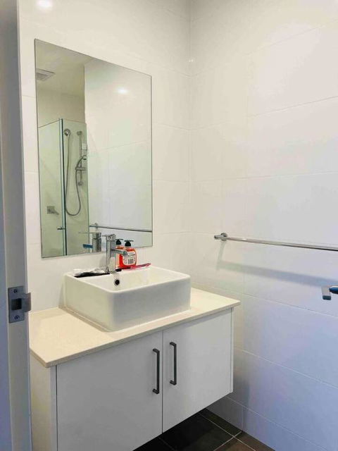 A Private Room - 1 Train Stop To Chatswood CBD - Foster Accommodation 3