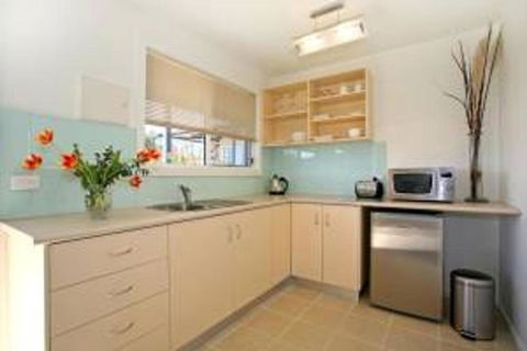 A River Bed - Foster Accommodation 3