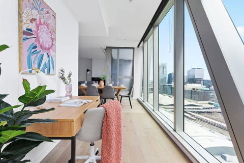 A Stylish 3BR Apt With Harbour Views FREE Parking - Foster Accommodation 4