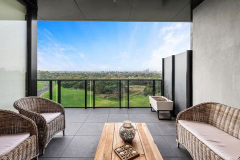 A Taste Of Paradise In Inner City Suburbia - Foster Accommodation 4