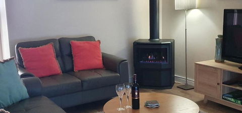 Abalone Guest Accommodation - Foster Accommodation 3