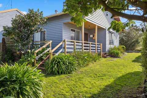 Abbott Abode - Foster Accommodation 0