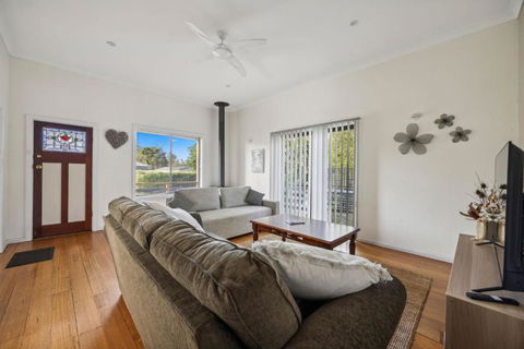 Abbott Abode - Foster Accommodation 3