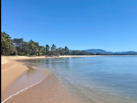 Absolute Beach Front - Foster Accommodation 0