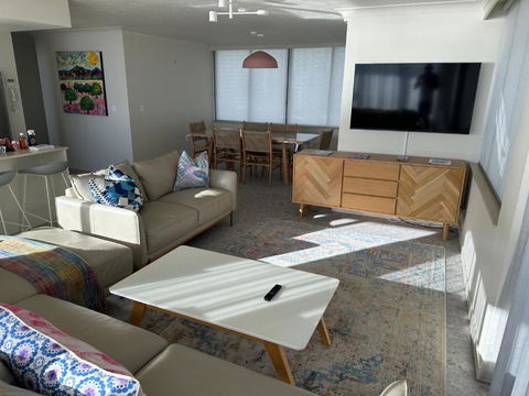 Absolute Beach Frontage Two Bedroom - Foster Accommodation 3