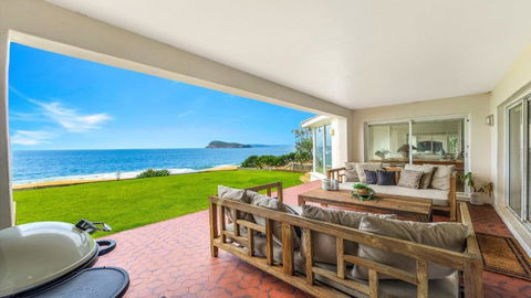 Absolute Beachfront Beauty - Pearl Beach - Foster Accommodation 0