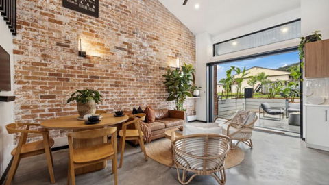 Accessible With Style! Sleeps 4, Pet - Friendly - Foster Accommodation 0