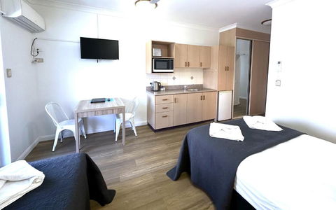 Accommodation @ 134 Denham - Foster Accommodation 3
