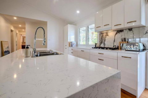 Acreage Near Currumbin Beach - Foster Accommodation 2