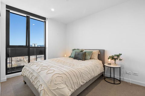 Adelaide City Oasis: Parking, Pool, Gym, Cinema, Inc. - Foster Accommodation 0