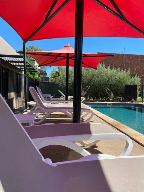 Adelphi Apartments 3 Or 3A - Downstairs 2 Bedroom Or Upstairs King Studio With Balcony - Foster Accommodation 1